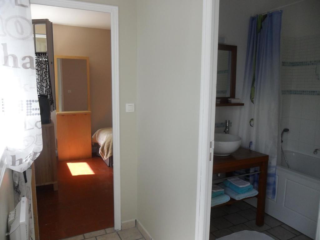 Hotel La Buissonniere Bannay  Szoba fotó